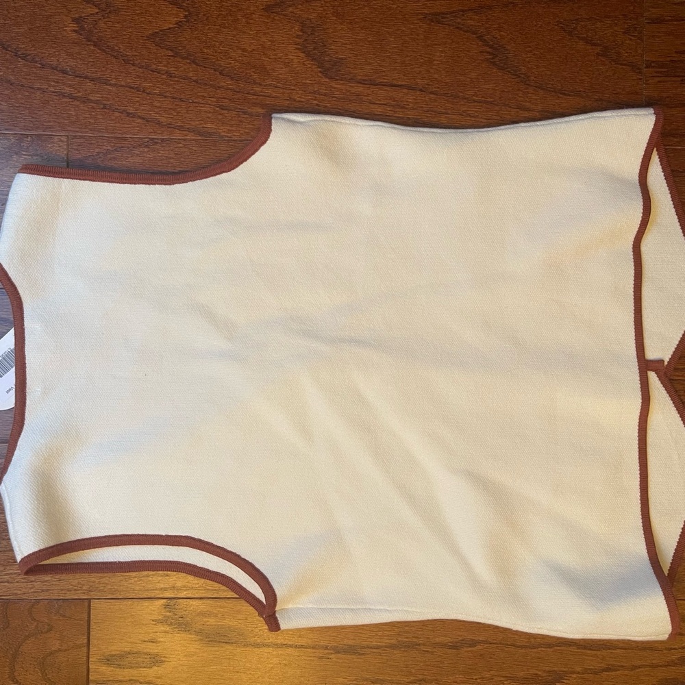 Lalavon Boutique Cream Vest - Picture 5 of 5